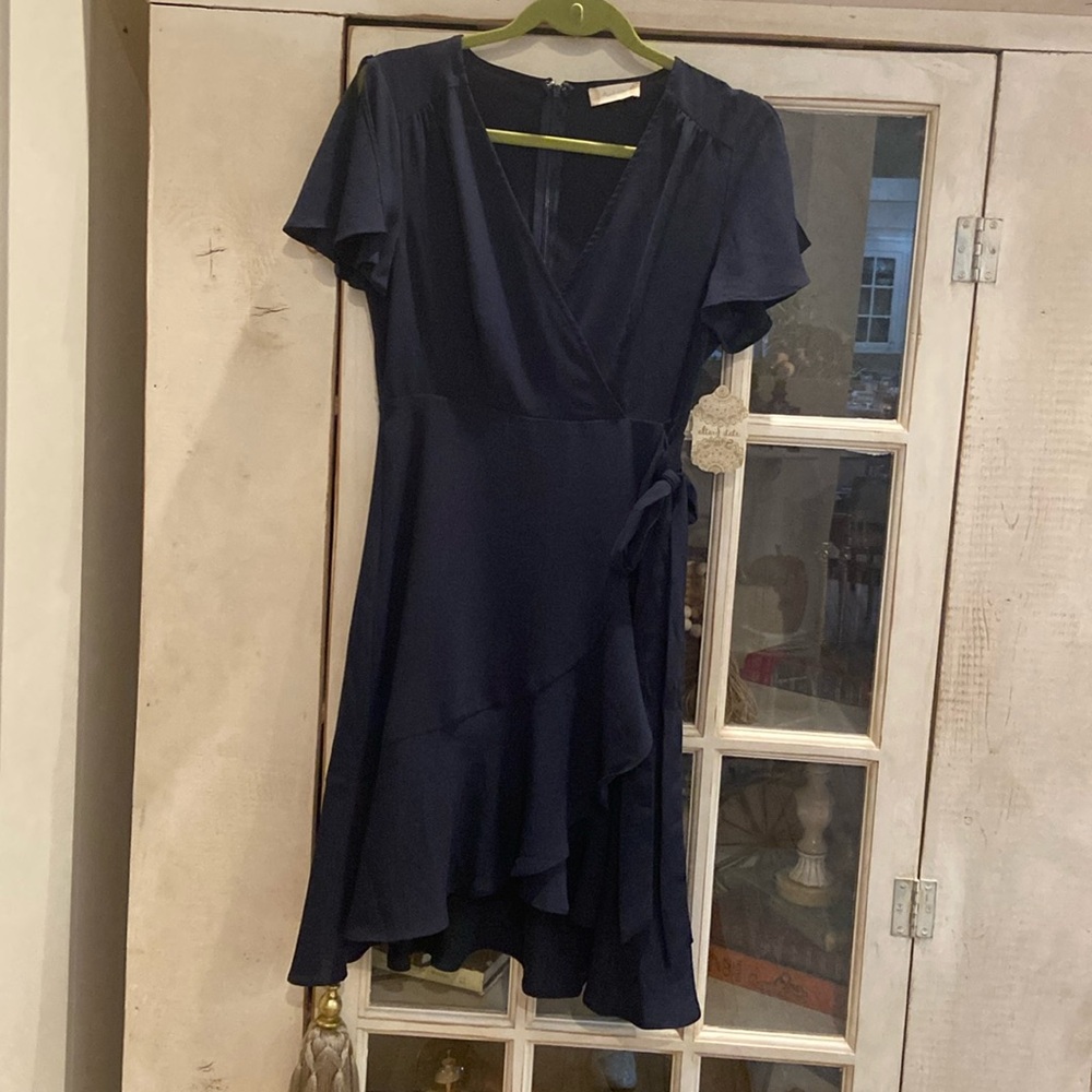 NWT Altar'd State Navy Blue Faux Wrap Dress V
Neck size Medium - Picture 2 of 10